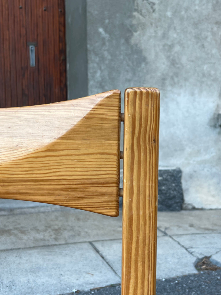 Suite de 4 chaises Ilmari Tapiovaara 1970