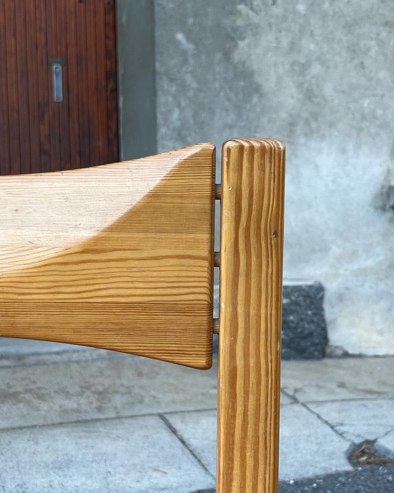 Suite de 4 chaises Ilmari Tapiovaara 1970