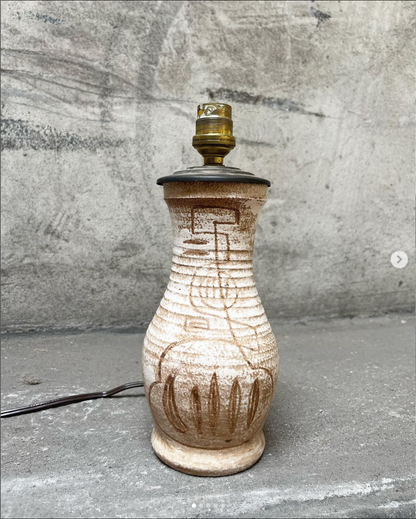 Pied de lampe